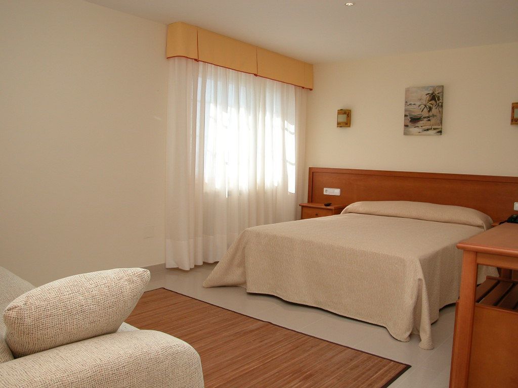 Hotel Vida Playa Paxarinas ปอร์โตโนโว ภายนอก รูปภาพ